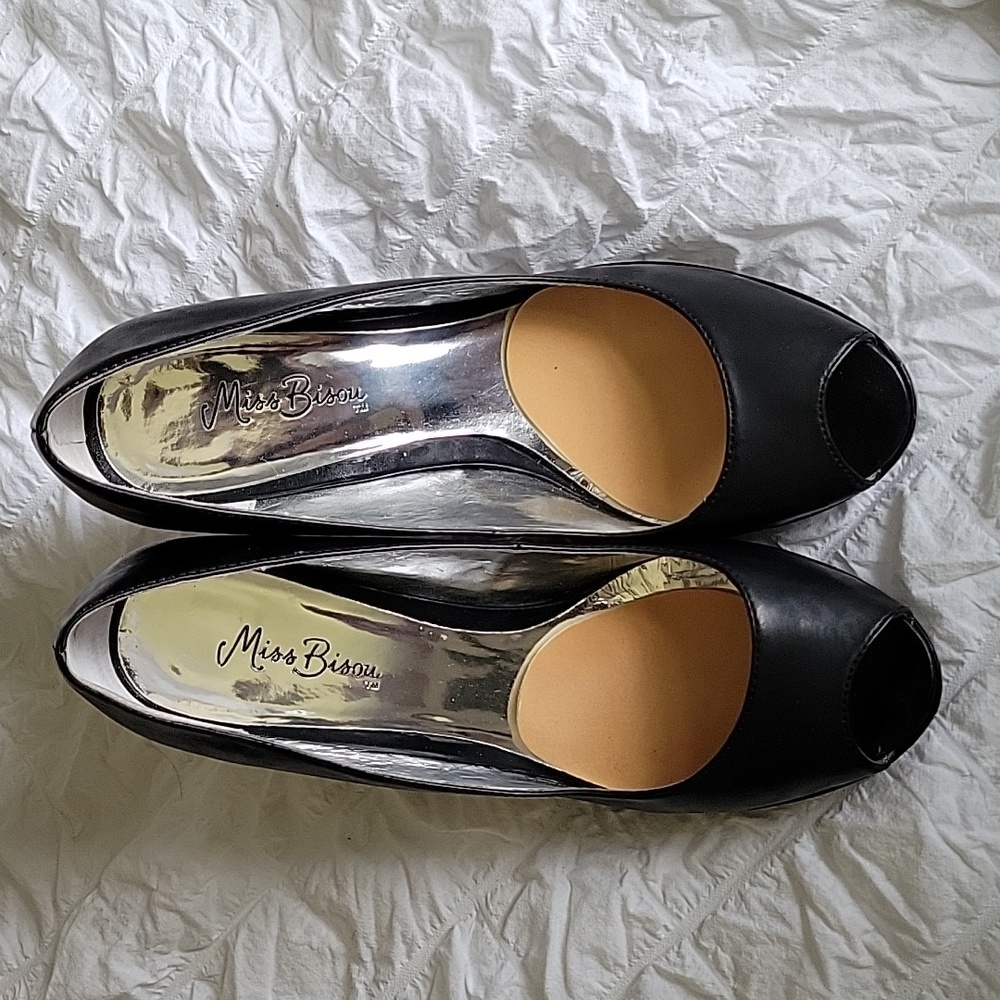 Miss Bison heels